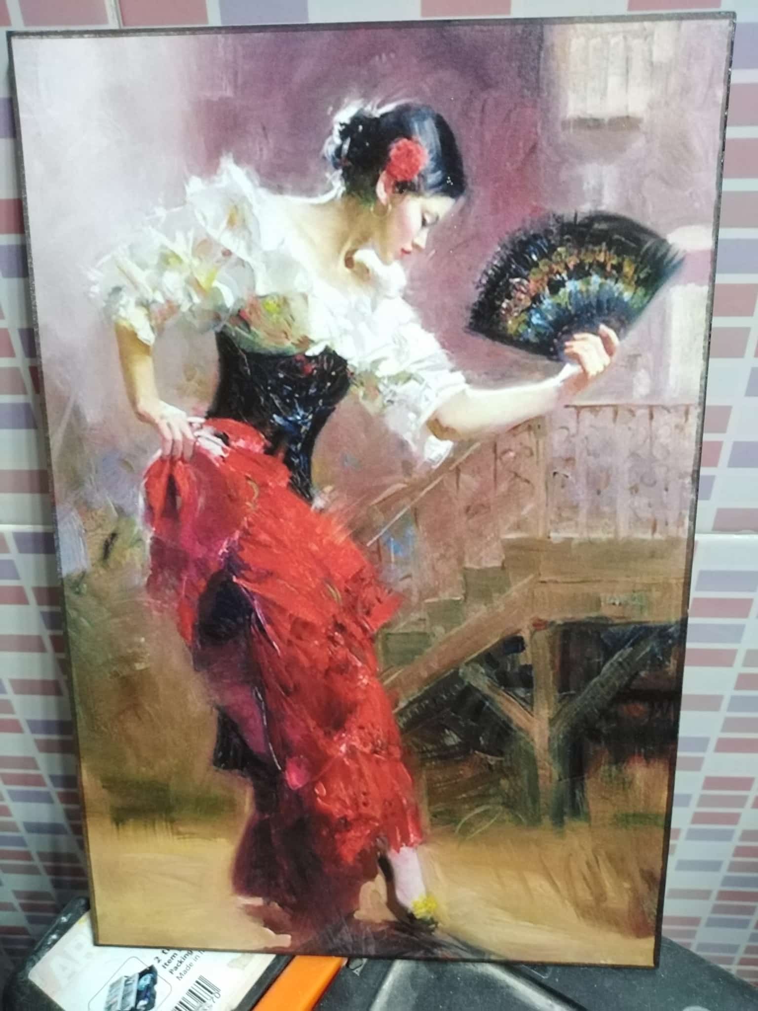 Cuadro litografía bailaora flamenca con abanico sobre tabla de madera 19x28 cm